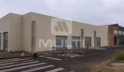 Barracão / Galpão / Depósito para alugar no Shopping Park, Uberlândia  por R$ 8.500