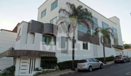 Sala comercial para alugar no Brasil, Uberlândia  por R$ 1.400