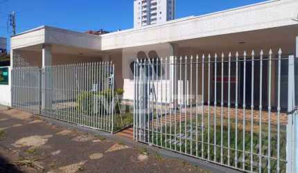 Casa com 4 quartos para alugar na Nossa Senhora Aparecida, Uberlândia  por R$ 6.000