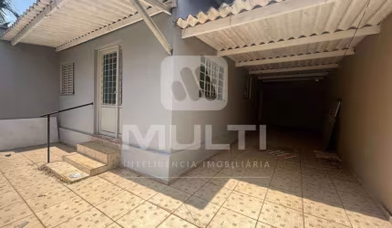 Casa com 2 quartos para alugar no Copacabana, Uberlândia  por R$ 2.600