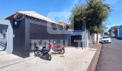 Casa comercial para alugar no Fundinho, Uberlândia  por R$ 3.000