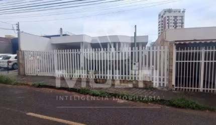 Casa comercial para alugar no Fundinho, Uberlândia  por R$ 7.000