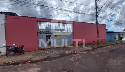 Casa comercial para alugar no Luizote de Freitas, Uberlândia  por R$ 5.000