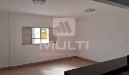 Apartamento com 2 quartos para alugar no Tibery, Uberlândia  por R$ 1.700