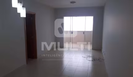 Apartamento com 3 quartos para alugar no Centro, Uberlândia  por R$ 2.800