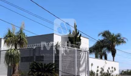 Casa com 3 quartos para alugar no Jardim Karaíba, Uberlândia  por R$ 9.000