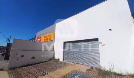 Casa comercial para alugar no Jardim Europa, Uberlândia  por R$ 7.200