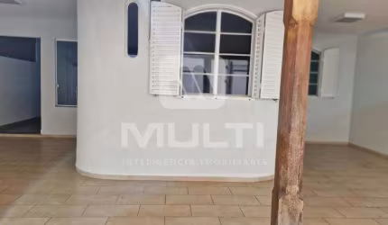 Casa com 4 quartos para alugar no Martins, Uberlândia  por R$ 6.500