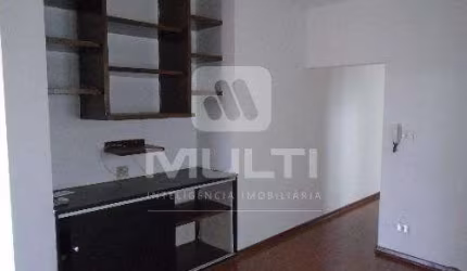 Casa com 3 quartos para alugar no Brasil, Uberlândia  por R$ 4.000