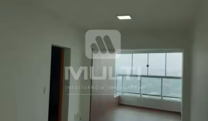 Apartamento com 2 quartos à venda no Centro, Uberlândia  por R$ 550.000