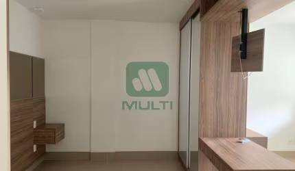 Apartamento com 1 quarto para alugar no Morada da Colina, Uberlândia  por R$ 1.800