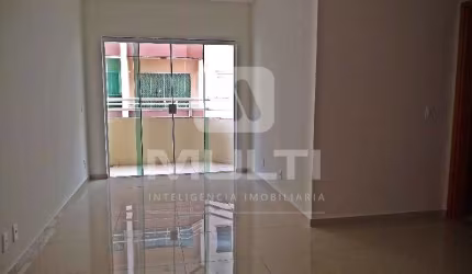 Apartamento com 3 quartos para alugar no Tubalina, Uberlândia  por R$ 3.000
