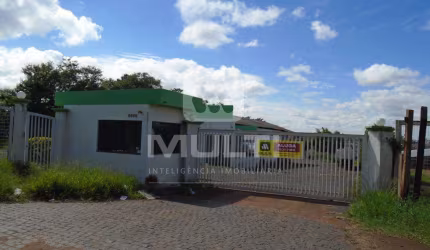 Barracão / Galpão / Depósito para alugar no Distrito Industrial, Uberlândia  por R$ 25.000