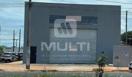 Barracão / Galpão / Depósito para alugar no Alto Umuarama, Uberlândia  por R$ 9.000