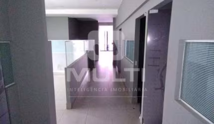 Casa em condomínio fechado com 1 quarto para alugar no Morada da Colina, Uberlândia  por R$ 12.000