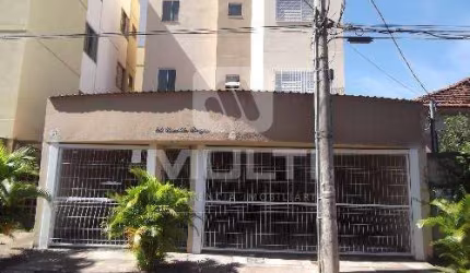 Apartamento com 2 quartos para alugar em Saraiva, Uberlândia  por R$ 2.000