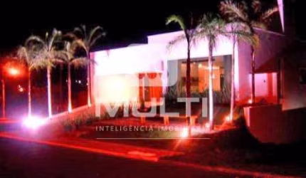 Casa em condomínio fechado com 4 quartos para alugar no Jardins Barcelona, Uberlândia  por R$ 13.000