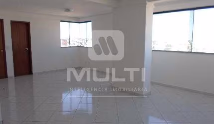 Apartamento com 3 quartos para alugar na Nossa Senhora Aparecida, Uberlândia  por R$ 3.800