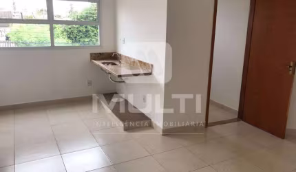 Sala comercial para alugar no Tibery, Uberlândia  por R$ 1.350