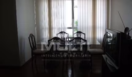 Apartamento com 3 quartos para alugar no Brasil, Uberlândia  por R$ 2.000