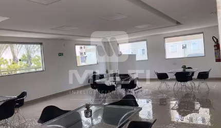 Apartamento com 2 quartos para alugar no Jardim Holanda, Uberlândia  por R$ 1.200