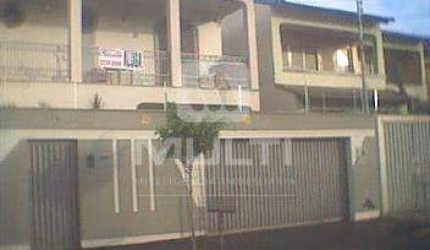 Casa com 4 quartos para alugar no Cazeca, Uberlândia  por R$ 5.500