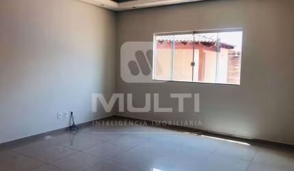 Casa com 4 quartos para alugar no Alto Umuarama, Uberlândia  por R$ 6.500