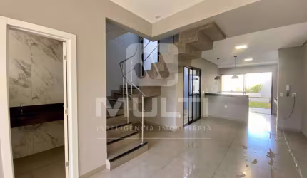 Casa comercial para alugar no Bosque dos Buritis, Uberlândia  por R$ 3.500