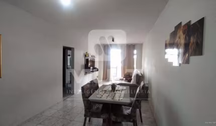 Apartamento com 3 quartos para alugar no Centro, Uberlândia  por R$ 1.500