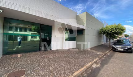 Barracão / Galpão / Depósito para alugar no Tabajaras, Uberlândia  por R$ 9.500