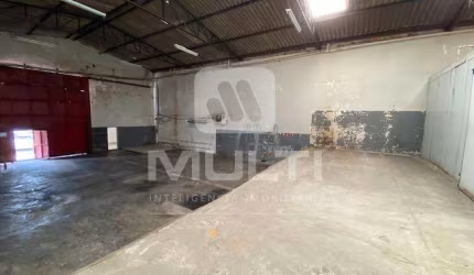 Barracão / Galpão / Depósito para alugar no Tibery, Uberlândia  por R$ 8.000
