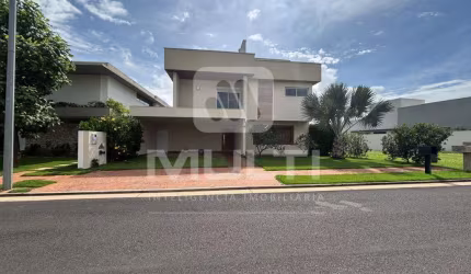 Casa em condomínio fechado com 4 quartos para alugar no Alphaville, Uberlândia  por R$ 15.000