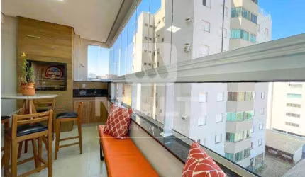 Apartamento com 3 quartos à venda no Santa Mônica, Uberlândia  por R$ 950.000