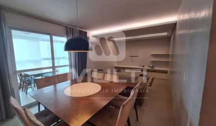 Apartamento com 3 quartos à venda no Copacabana, Uberlândia  por R$ 860.000