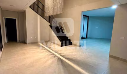 Casa em condomínio fechado com 4 quartos à venda no Aclimação, Uberlândia  por R$ 1.850.000