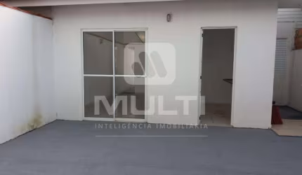 Casa em condomínio fechado com 3 quartos à venda na Terra Nova Uberlândia 1, Uberlândia  por R$ 350.000