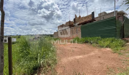 Terreno em condomínio fechado à venda no Terras Alpha Uberlândia, Uberlândia  por R$ 340.000