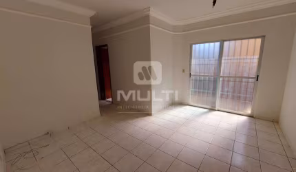 Apartamento com 3 quartos à venda no Jardim dos Gravatás, Uberlândia  por R$ 210.000