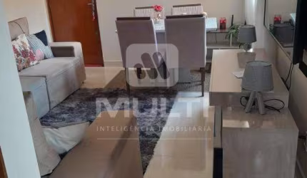 Apartamento com 2 quartos à venda no Planalto, Uberlândia  por R$ 240.000