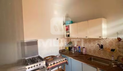 Casa com 3 quartos à venda no Erlan, Uberlândia  por R$ 950.000