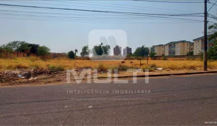 Terreno comercial à venda no Chácaras Tubalina, Uberlândia  por R$ 3.000.000