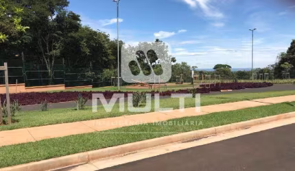 Terreno em condomínio fechado à venda no Alphaville, Uberlândia  por R$ 685.000