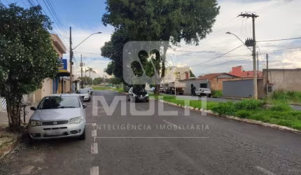 Terreno comercial à venda no Presidente Roosevelt, Uberlândia  por R$ 1.200.000
