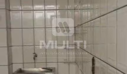 Apartamento com 2 quartos à venda em Saraiva, Uberlândia  por R$ 290.000