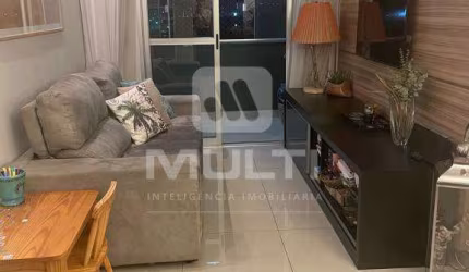 Apartamento com 3 quartos à venda no Osvaldo Rezende, Uberlândia  por R$ 500.000
