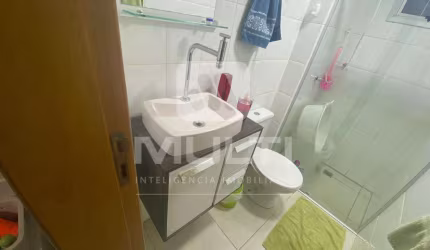 Apartamento com 3 quartos à venda na Nossa Senhora das Graças, Uberlândia  por R$ 219.000
