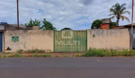 Terreno comercial à venda no Jardim Califórnia, Uberlândia  por R$ 350.000