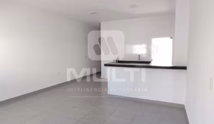 Casa com 2 quartos à venda no Jardim Brasília, Uberlândia  por R$ 295.000