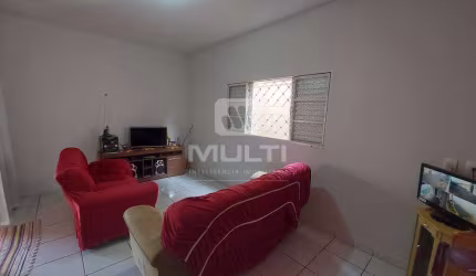 Casa em condomínio fechado com 2 quartos à venda no Jardim América II, Uberlândia  por R$ 400.000