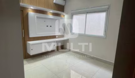 Casa em condomínio fechado com 3 quartos à venda no Alto Umuarama, Uberlândia  por R$ 1.500.000